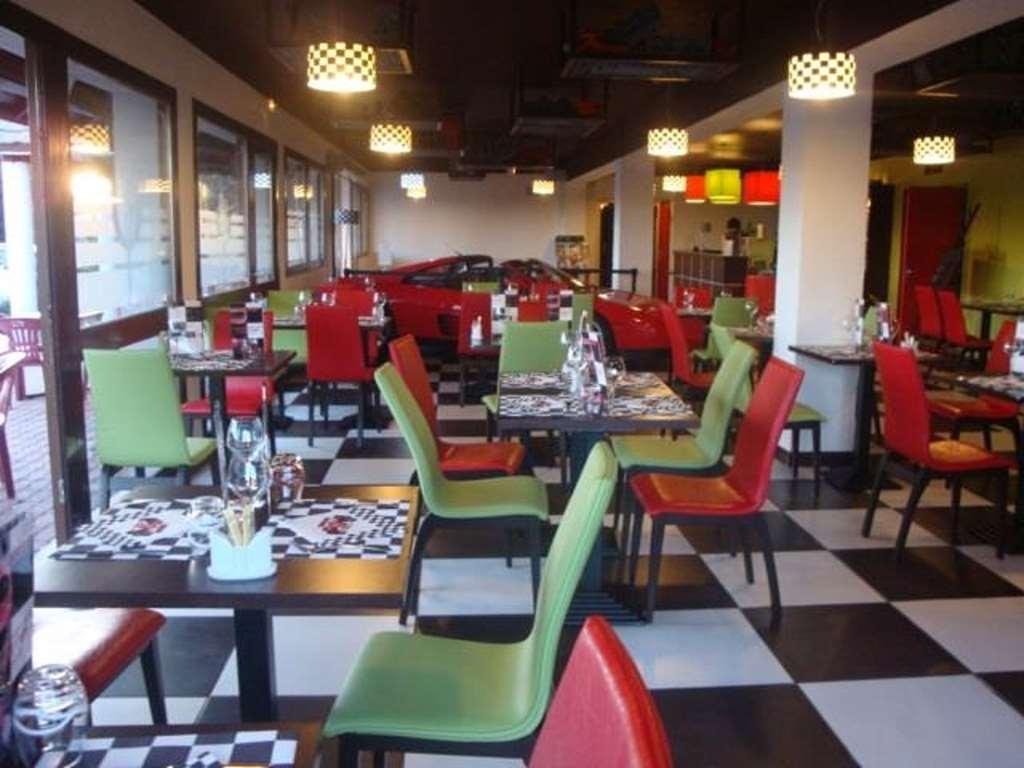 Enzo Hotels Vierzon By Kyriad Direct Restaurant foto